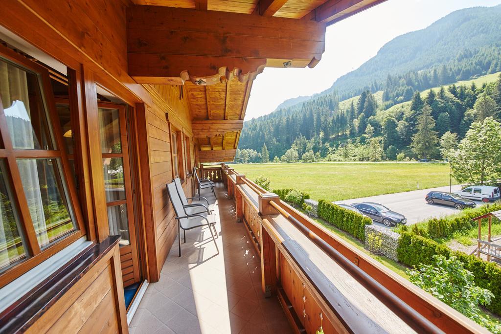 Appartements Living Saalbach Zimmer foto
